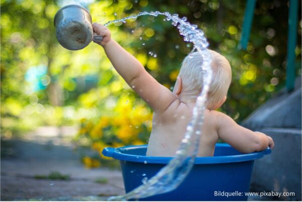 Babyschwimmen, 17.11.2025 bis 19.01.2026, montags 14:30 Uhr